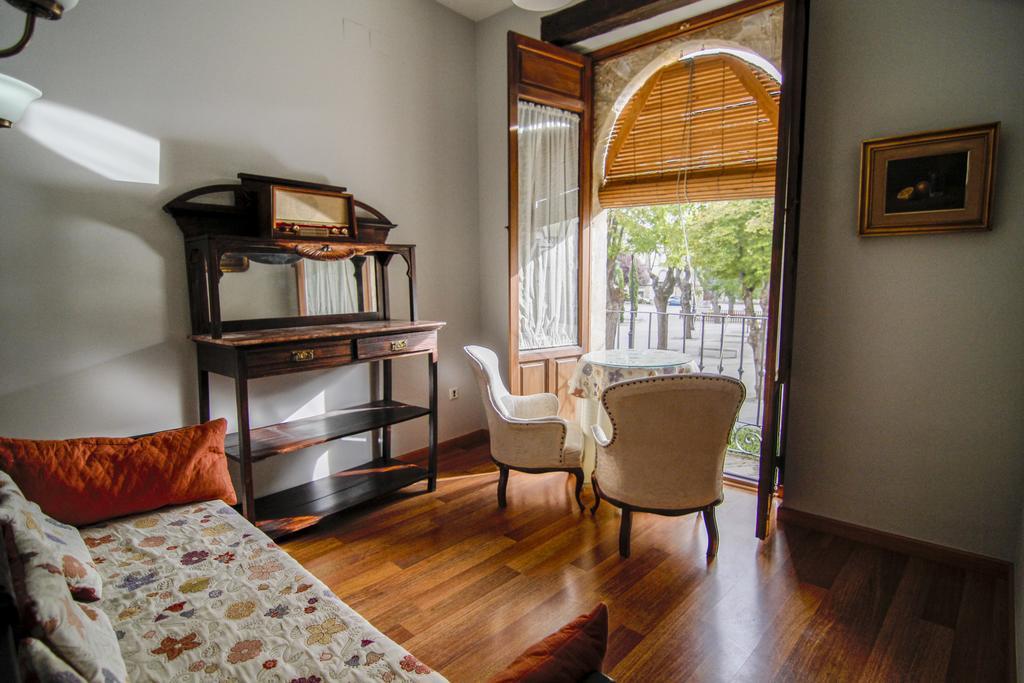 Vivienda Turistica Yamaries Hotel Úbeda Екстериор снимка