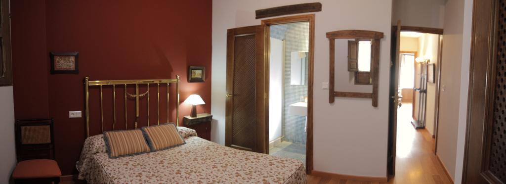 Vivienda Turistica Yamaries Hotel Úbeda Екстериор снимка